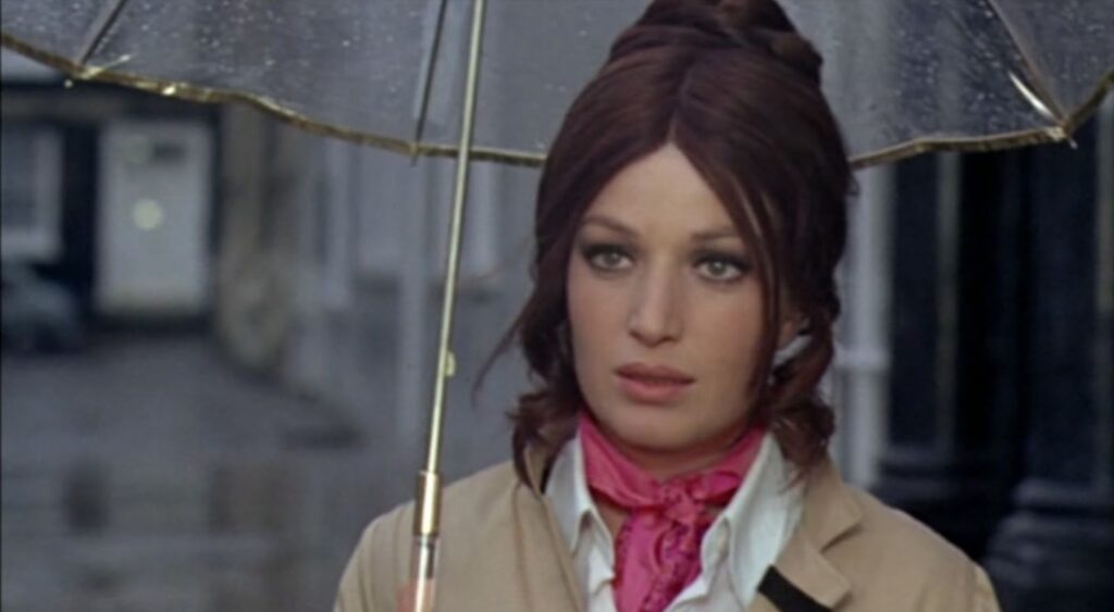 La ragazza con la pistola